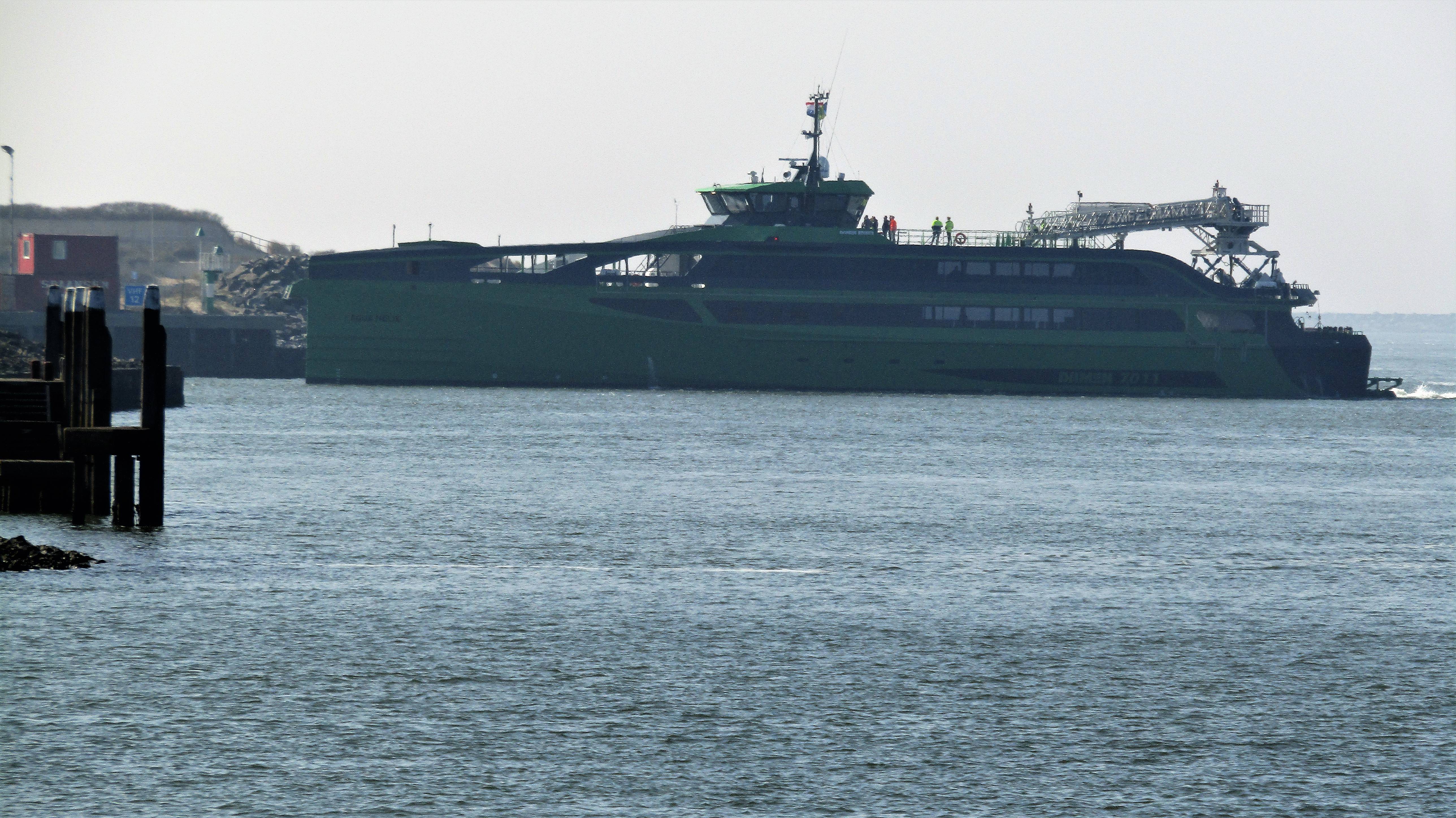 AQUA HELIX AQUA HELIX