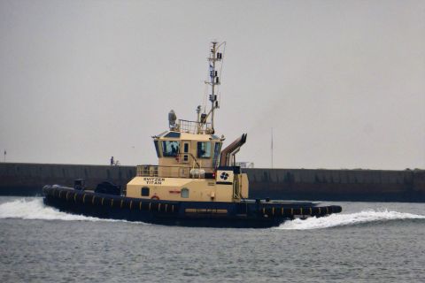 SVITZER TITAN in IJmuiden, 3 okt 2020
