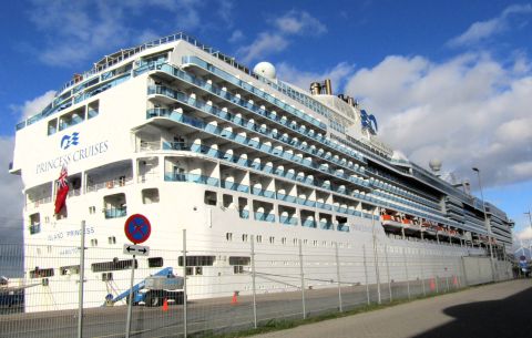ISLAND PRINCESS