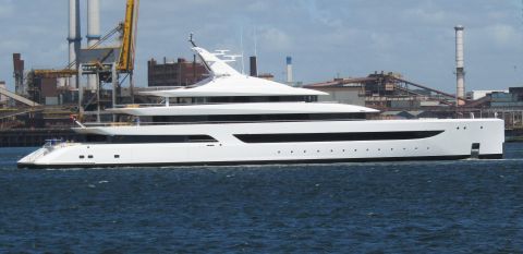 ROYAL VAN LENT 828 in IJmuiden, 2 jul 2026