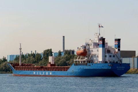 WILSON RIGA in IJmuiden, 1 jul 2015