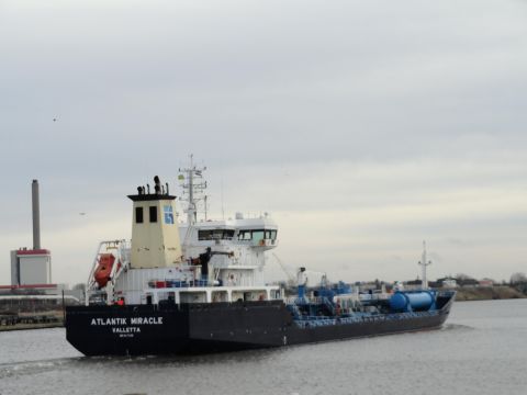 Atlantik Miracle in IJmuiden, 29 dec 2012