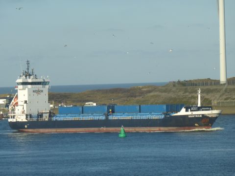 Vantage in IJmuiden, 31 dec 2014