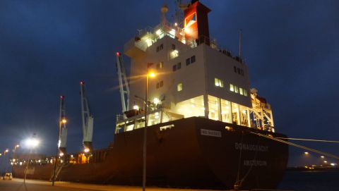 DONAUGRACHT in IJmuiden, 18 nov 2015