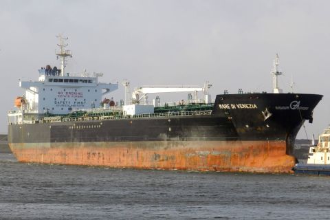 MARE DI VENEZIA in IJmuiden, 18 nov 2015