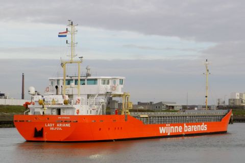 LADY ARIANE in IJmuiden, 3 jan 2016