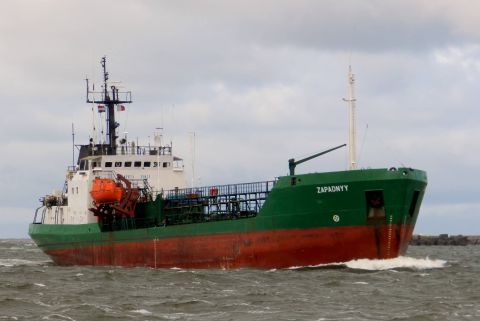 ZAPADNYY in IJmuiden, 16 apr 2016