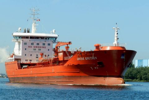 LOUISE KNUTSEN in IJmuiden, 6 jun 2016
