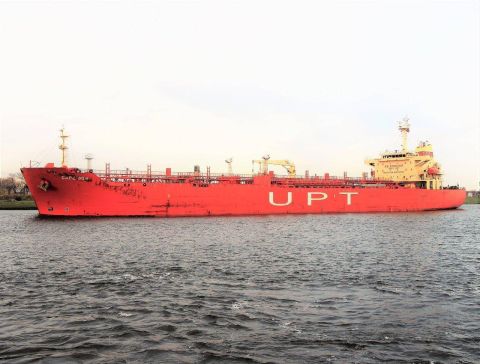 CAPE BON in IJmuiden, 8 dec 2016