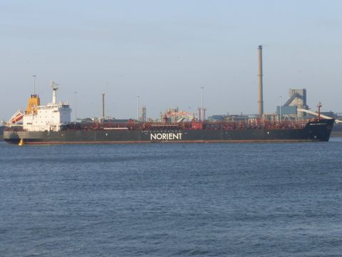 Baltic Commander 1 in IJmuiden, 19 feb 2015