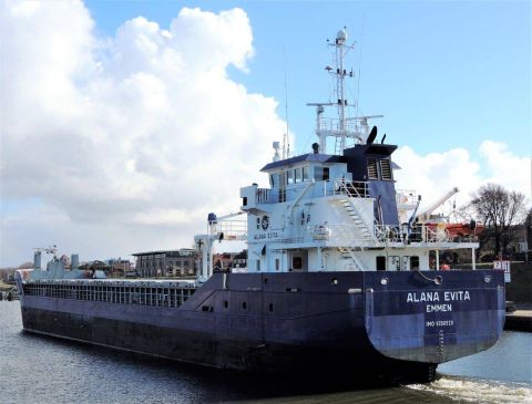 ALANA EVITA in IJmuiden, 24 feb 2017