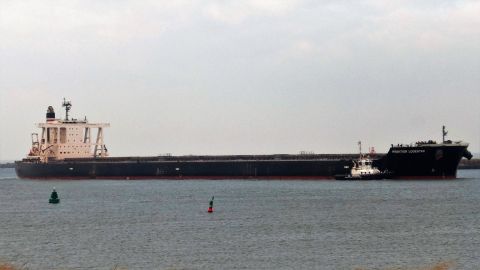 FRONTIER LODESTAR in IJmuiden