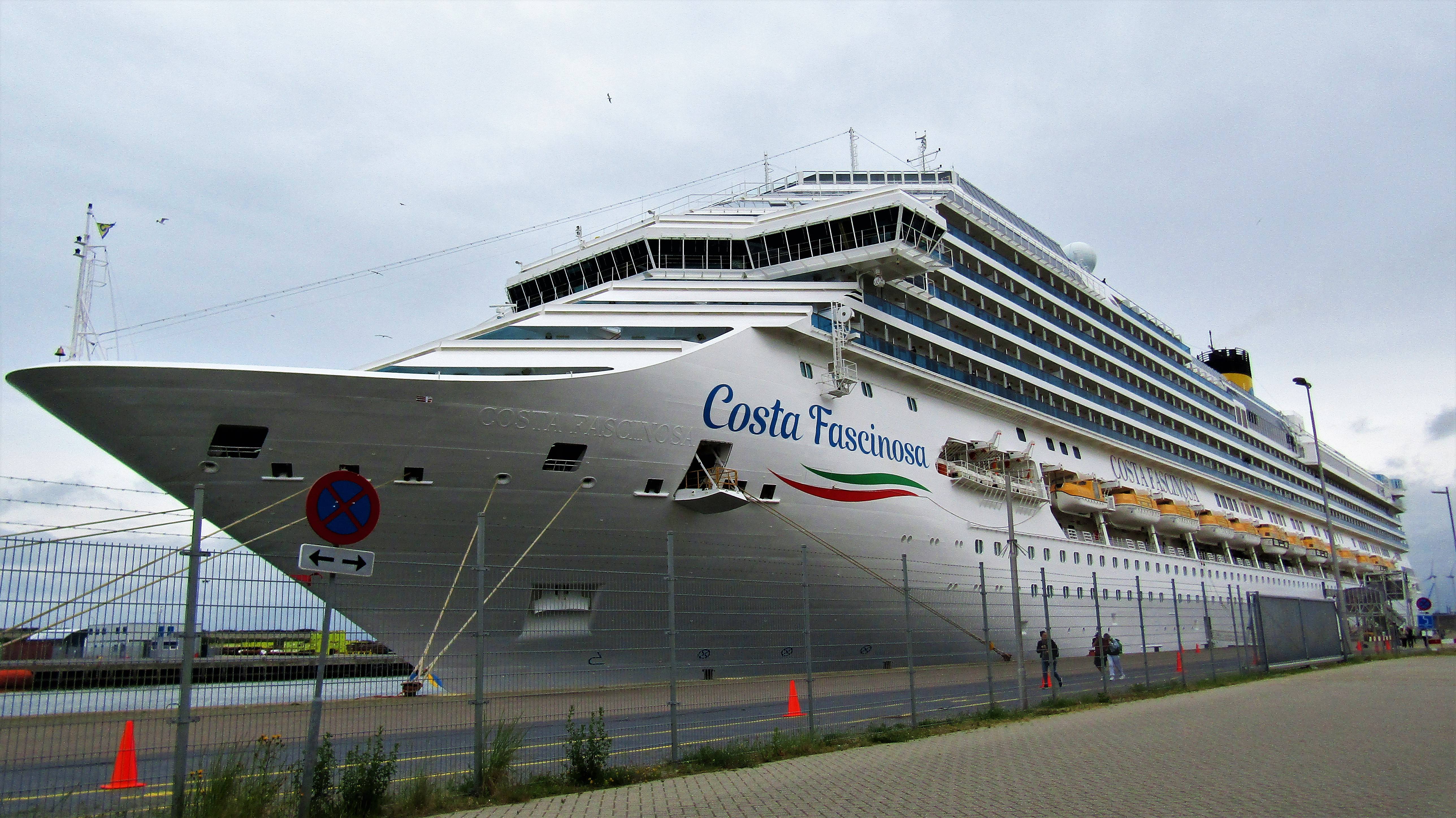 COSTA FASCINOSA COSTA FASCINOSA