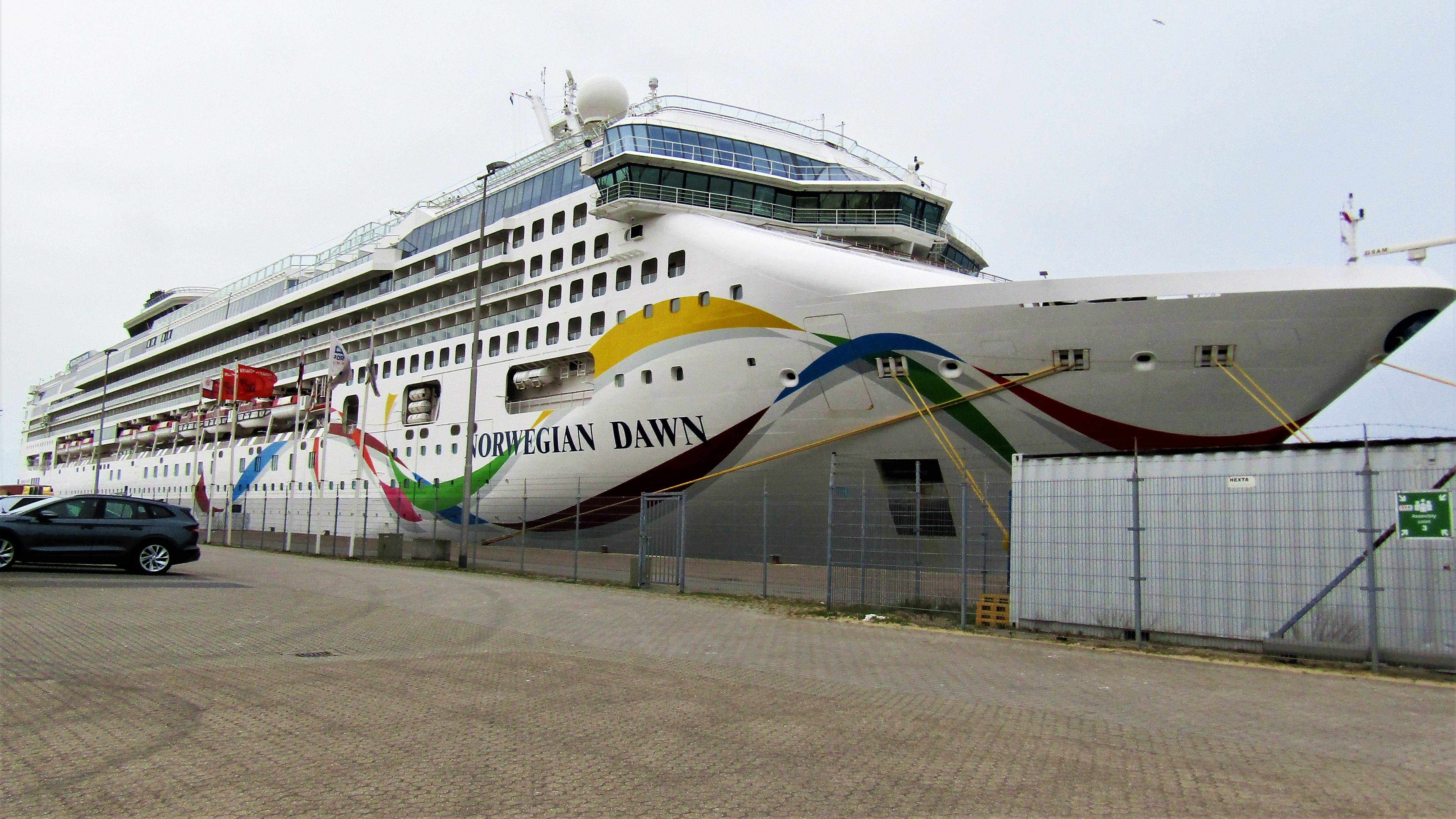 NORWEGIAN DAWN NORWEGIAN DAWN
