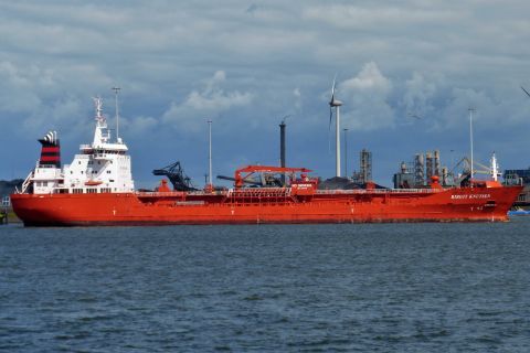 BIRGIT KNUTSEN in IJmuiden, 29 jul 2020