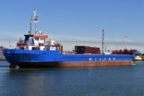 Pluto in IJmuiden, 31 jul 2020