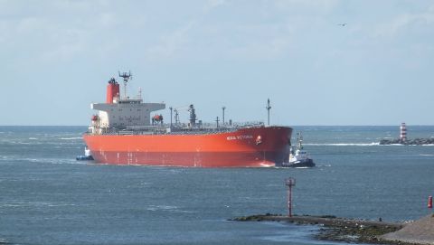Nexus Victoria in IJmuiden, 1 mei 2015