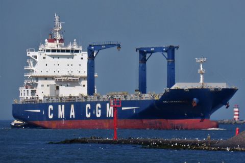 CMA CGM MARSEILLE in IJmuiden, 10 aug 2020