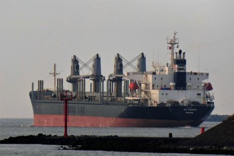 ES VENUS in IJmuiden, 11 nov 2020