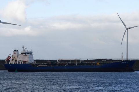 KIVALLIQ W. in IJmuiden, 13 jan 2021