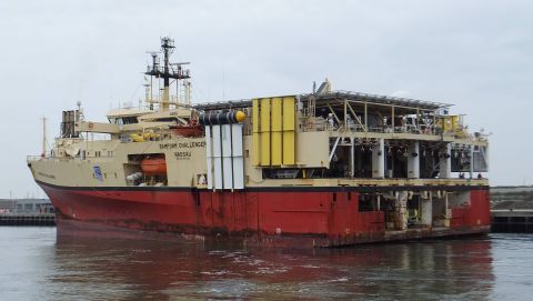 Ramform Challenger in IJmuiden, 8 mei 2015