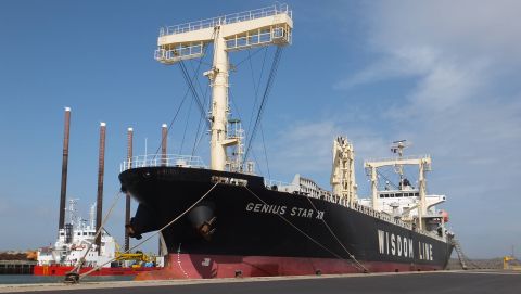 Genius Star XII in IJmuiden, 9 mei 2015