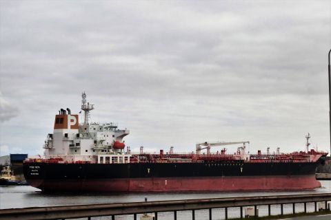PYXIS THETA in IJmuiden, 6 mrt 2021