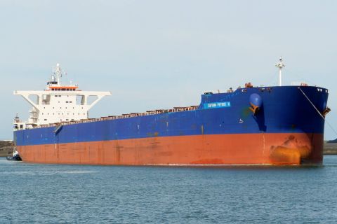 Captain Petros H in IJmuiden, 10 mei 2015