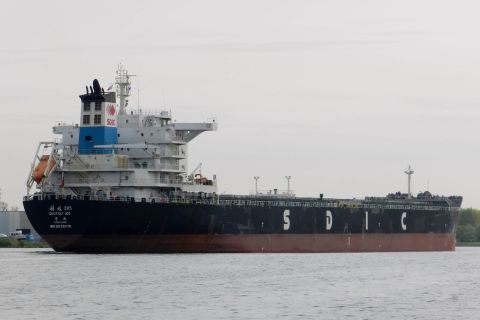 GUOTOU 305 in IJmuiden, 12 mei 2015