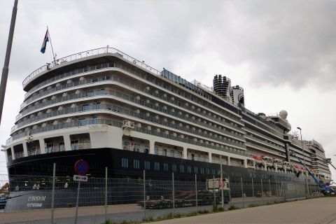 EURODAM in IJmuiden, 14 mei 2021