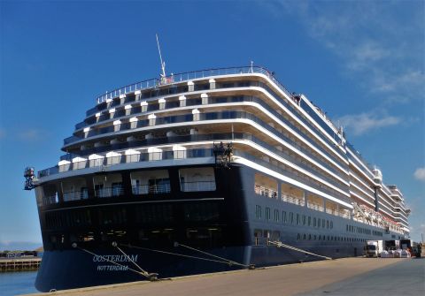 OOSTERDAM in IJmuiden, 8 jul 2021