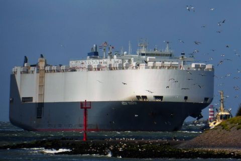 HOEGH TROOPER in IJmuiden, 8 aug 2021