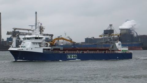 ARTIC FJELL in IJmuiden, 18 mei 2015