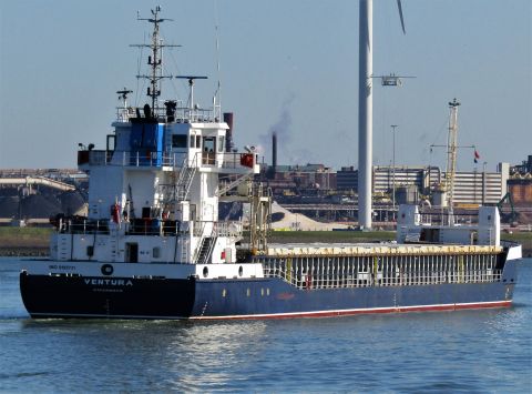 VENTURA (coaster) in IJmuiden, 18 mrt 2022