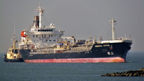 ORIENTAL LOTUS in IJmuiden, 23 mrt 2022