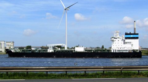MAERSK NIMBUS in IJmuiden, 13 mei 2022