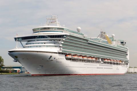 VENTURA in IJmuiden, 22 mei 2015
