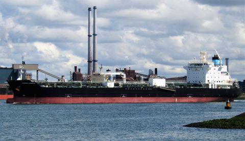 MAERSK CUMULUS in IJmuiden, 30 mei 2022