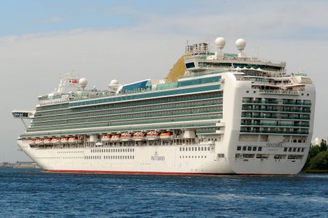 VENTURA in IJmuiden, 22 mei 2015