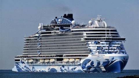NORWEGIAN PRIMA in IJmuiden, 2 sep 2022