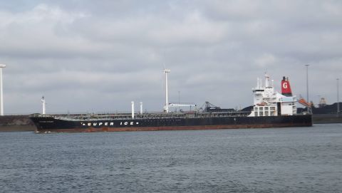 GOTLAND CAROLINA in IJmuiden, 27 mei 2015