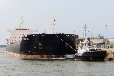 NESTOR in IJmuiden, 27 mei 2015