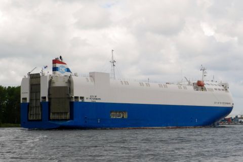 City Of St. Petersburg in IJmuiden, 28 mei 2015