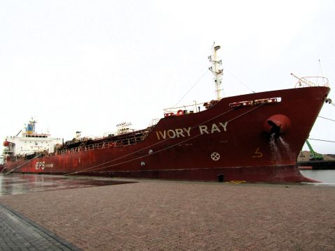 IVORY RAY in IJmuiden, 4 nov 2023