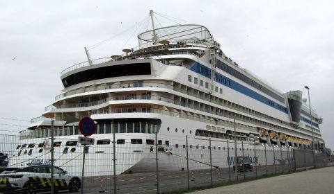 AIDAdiva in IJmuiden, 22 mrt 2024