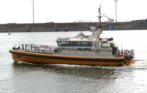 MEES (pilot-tender)