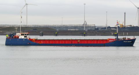 RIVER TRADER in IJmuiden, 30 nov 2024