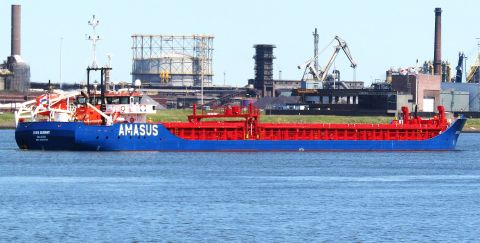 EEMS SERVANT in IJmuiden, 20 jun 2025