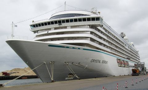 CRYSTAL SERENITY in IJmuiden, 24 jun 2025