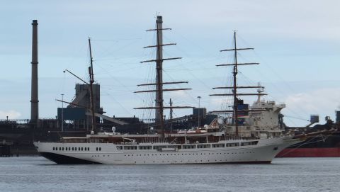 SEA CLOUD II in IJmuiden, 16 jun 2015